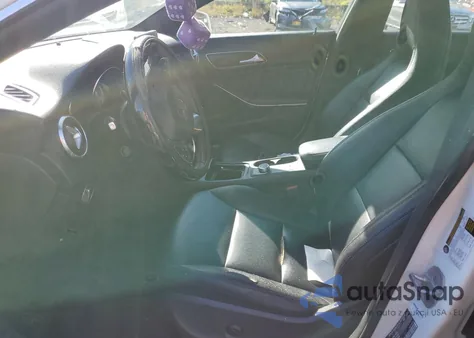 2015 Mercedes-Benz Cla 250 z USA, uszkodzony, nr VIN WDDSJ4EBXFN213577